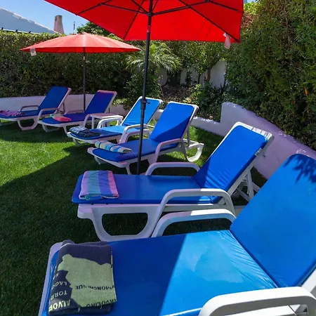 Βίλα Lotus Villa, Αλμπουφέιρα