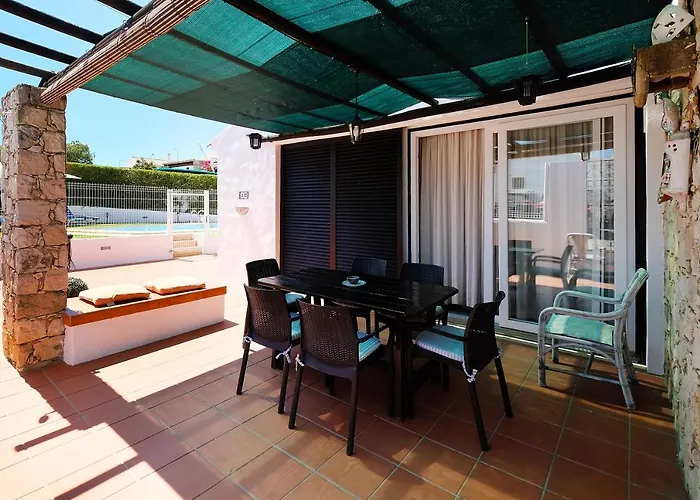 Lotus Villa, Villa Albufeira
