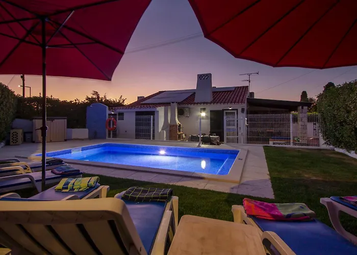 Lotus Villa, Albufeira