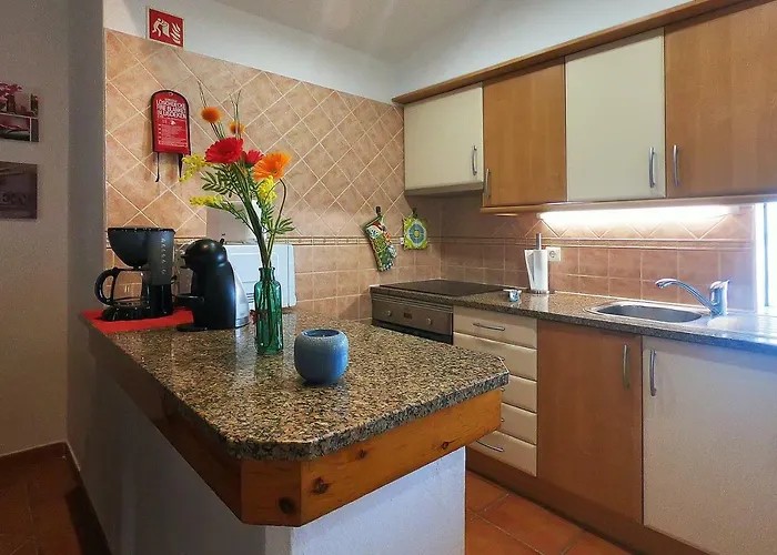 Lotus Villa, * 알부페이라